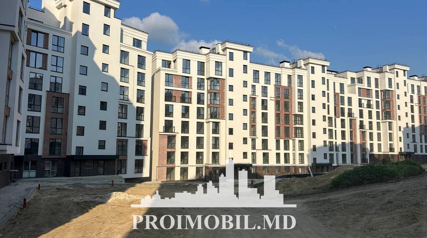 https://images.proimobil.md/EdGgN-h4bd05wXpMMohcx6vc7r-uHDfiGxvzo6mfaJU/watermark:0.75:so:0:30:0.39/resize:fill:1460:816:1/gravity:ce/bG9jYWw6Ly8vZXN0YXRlL2xyL2M0MmRmNmU5LTY3YzEtNGNlMC1iNTY1LTkwNDU2NzlkZmZmZS5qcGVn