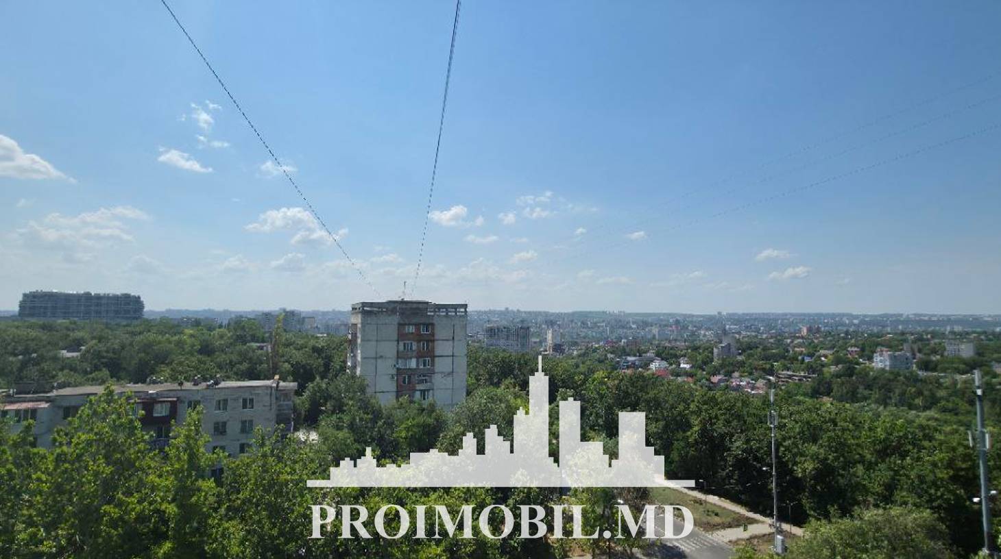https://images.proimobil.md/Eevyc3cV7VcK1w7H7ZdZM257QDeQEOXU9uoS1A9StDI/watermark:0.75:so:0:30:0.39/resize:fill:1460:816:1/gravity:ce/bG9jYWw6Ly8vZXN0YXRlL2xyLzEwNWQ0MWI1LTMwN2QtNGViNy05ODBiLTc2NWZkNWFhODBmMi5qcGVn