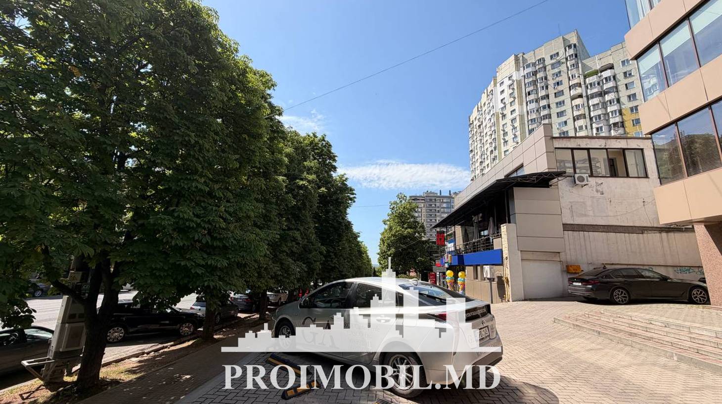 https://images.proimobil.md/EgqzatH0gQ4yntONB2BJSdKhaV_RpuCUJiChpJlR55k/watermark:0.75:so:0:30:0.39/resize:fill:1460:816:1/gravity:ce/bG9jYWw6Ly8vZXN0YXRlL2xyL2ZiOWNiZmMxLWY0YjctNDdjMC05NzIzLTJiYjcxMzNkNjgxNS5qcGVn