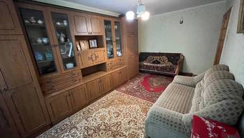 https://images.proimobil.md/EgyUDp26Q6P-rz6ZjjRAU6YG4BIrc21hy0r2E38cQIU/resize:fill:350:198:1/gravity:ce/bG9jYWw6Ly8vZXN0YXRlL2xyLzFjNjAyYzQzLTBkZTktNDEyNy1hNWQyLTQ5MzViZGEzYmY5MS5qcGVn