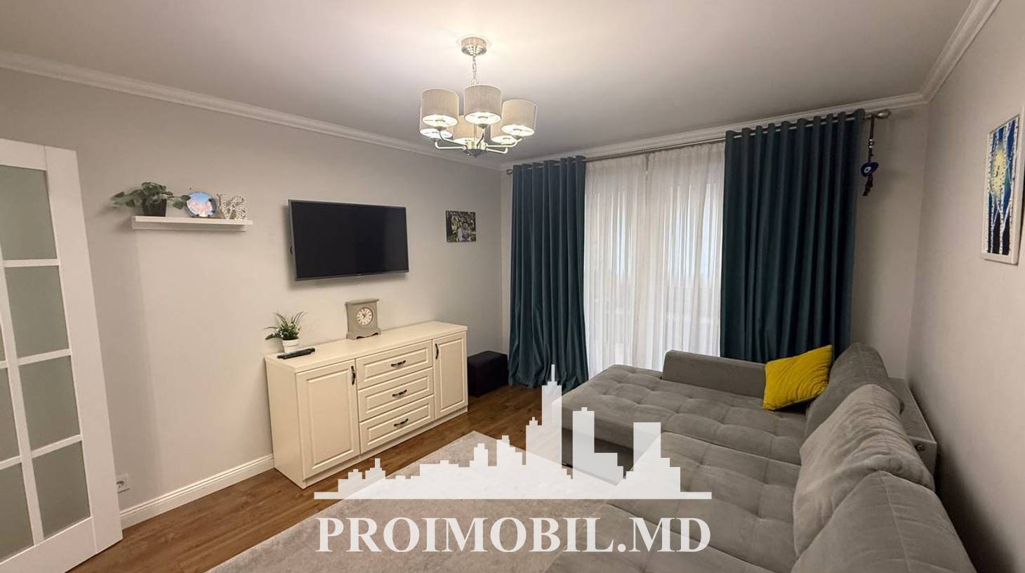 https://images.proimobil.md/EiRO2cuJvaQ3QHOQRlyos7cRW3cP7MXwmgX6QaOdq2k/watermark:0.75:so:0:30:0.39/resize:fill:1460:816:1/gravity:ce/bG9jYWw6Ly8vZXN0YXRlL2xyLzdkOWFmMzVjLTcwOTEtNDZmMi1hNmI0LTJkOGFjODhhZmMxMC5qcGVn
