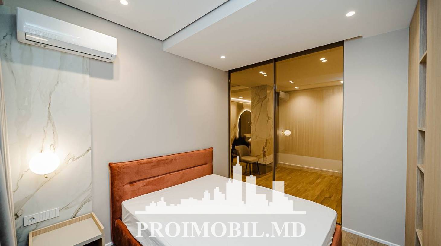 https://images.proimobil.md/EiuEQK4mOIHZNrhFZGxdYfkgvOlh1m_O_vhJsHl2_5A/watermark:0.75:so:0:30:0.39/resize:fill:1460:816:1/gravity:ce/bG9jYWw6Ly8vZXN0YXRlL2xyLzRlMzc1YWIzLTllZmUtNDY5OC1iNmQ4LTMwOWQxYzNmYzU1MS5qcGVn