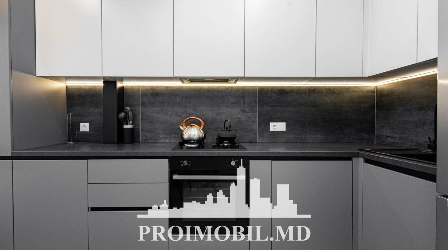 https://images.proimobil.md/Elh7IAz-j-1AU2dYR-t8cMMsWbkj6Hph4LsBNhlcbXY/watermark:0.75:so:0:30:0.39/resize:fill:1460:816:1/gravity:ce/bG9jYWw6Ly8vZXN0YXRlL2xyLzE1MmU1OTU5LWE1YzUtNDk4NC04Yjc3LTQzMzRjNGZlM2RhYS5qcGVn