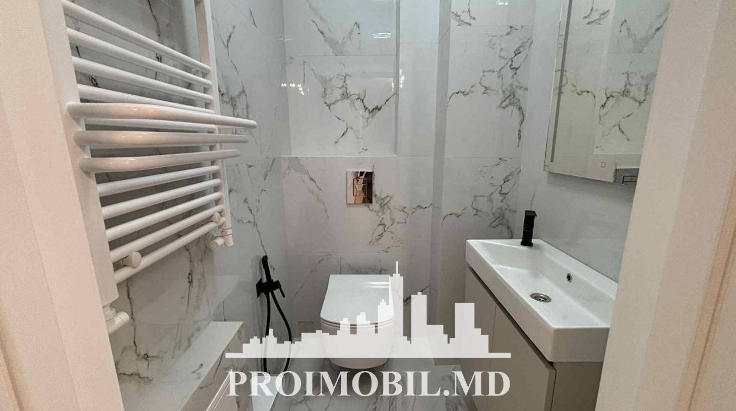 https://images.proimobil.md/EmzHRkmeU37x9aDbcj9ch0ykIRpDm3DC9WRapZVYAF4/watermark:0.75:so:0:30:0.39/resize:fill:1460:816:1/gravity:ce/bG9jYWw6Ly8vZXN0YXRlL2xyLzI4NTI4MDE1LTUyNDktNGE0ZS04NDM5LTYzNWMwN2ExN2NiNS5qcGVn