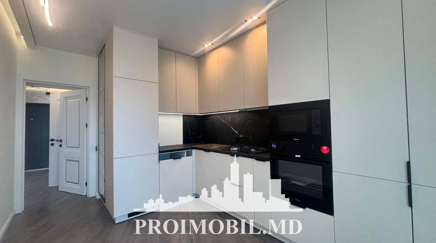 https://images.proimobil.md/Eo2RPUAM-X8PzYyT98QrMLPG6c9xTQOz86N-aogBLJQ/watermark:0.75:so:0:30:0.39/resize:fill:1460:816:1/gravity:ce/bG9jYWw6Ly8vZXN0YXRlL2xyLzJlNzA4Yzg2LTVmYTQtNDM2My1iNGNhLTI3Y2E0NTRlOGJhZS5qcGVn