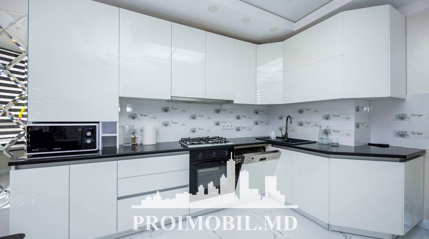 https://images.proimobil.md/Erqcz0ZCgJsb796PDXC22Ti934nrSr0aUaxB_VyH0eI/watermark:0.75:so:0:30:0.39/resize:fill:1460:816:1/gravity:ce/bG9jYWw6Ly8vZXN0YXRlL2xyLzU0MjU2ZjIxLTZkMTQtNGE0YS04ZjcwLWU3ZTgyMWI2YWU5MS5qcGVn
