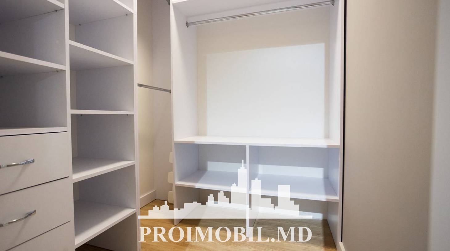 https://images.proimobil.md/Es4opLTbef8CaWZ5lzpaSmfHglUfhmr0Hvij7_VP2z8/watermark:0.75:so:0:30:0.39/resize:fill:1460:816:1/gravity:ce/bG9jYWw6Ly8vZXN0YXRlL2xyLzYxMDE4NTgxLThlZGQtNDRlMC1hMTRjLTRkMDUwZDJiNGUyZC5qcGVn