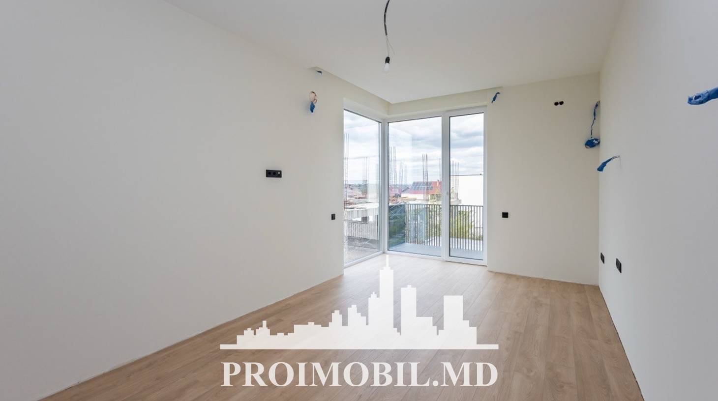 https://images.proimobil.md/Eura8Z30BLc9UMT_Yo0CUCWo5wxlSvSy6T01f5fS2ME/watermark:0.75:so:0:30:0.39/resize:fill:1460:816:1/gravity:ce/bG9jYWw6Ly8vZXN0YXRlL2xyLzBlMmE0Y2I3LTIzNWEtNDM0Mi1iM2U5LTZmZTFmYzJkZjBhZi5qcGVn