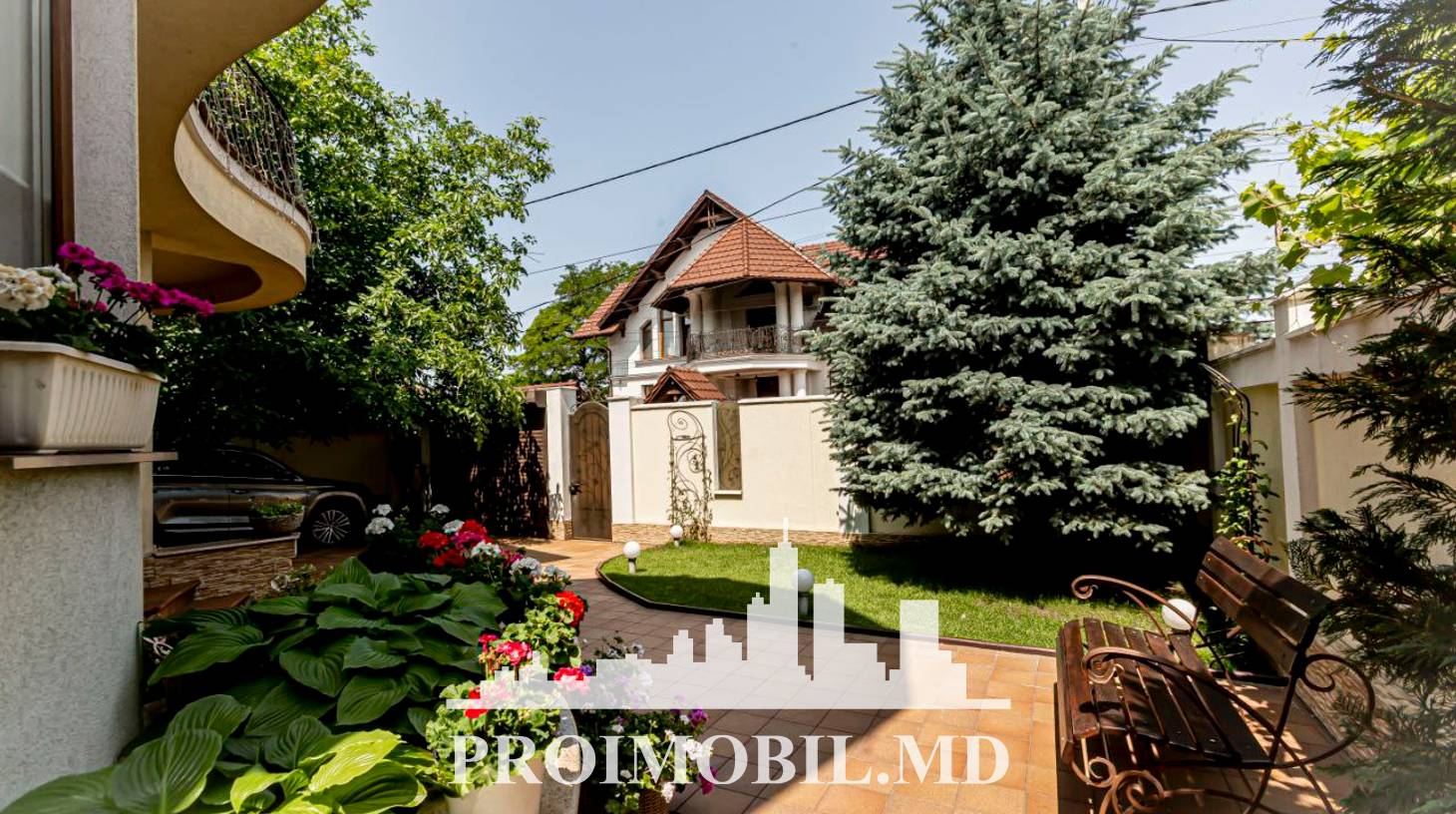 https://images.proimobil.md/EuxIXyUnhC8vYKL0FZ7Qt9zE90HBbgCKGJZ-7oip9ss/watermark:0.75:so:0:30:0.39/resize:fill:1460:816:1/gravity:ce/bG9jYWw6Ly8vZXN0YXRlL2xyLzBhMTFhMWY4LWFiMmYtNGQwYi1hMmY3LWMyNGI3NmFjNjMxNy5qcGVn