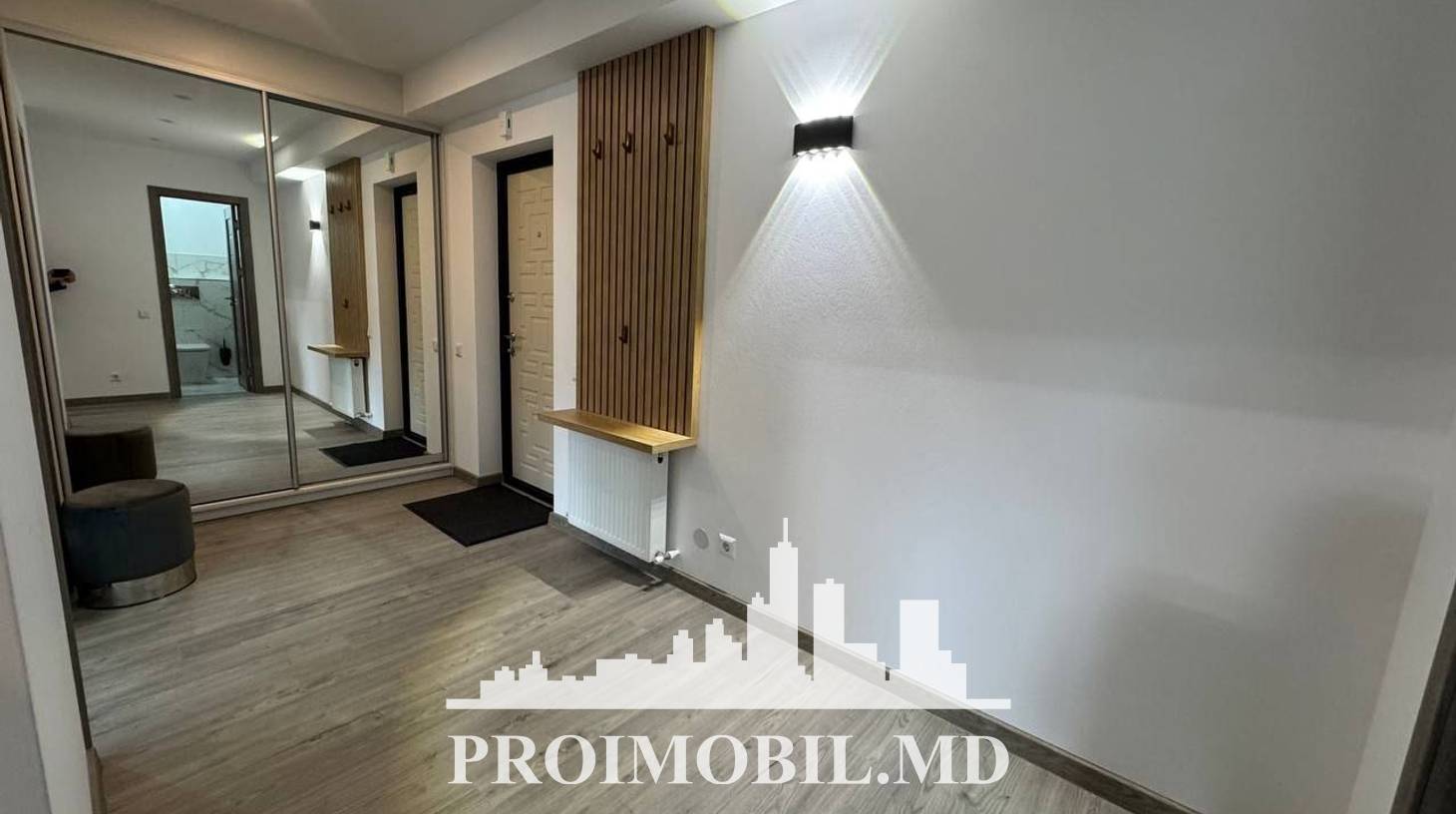 https://images.proimobil.md/Ez3eRNk74-hVYv48Gj-xq8hlokLBmHW_qFtU_3gxpS4/watermark:0.75:so:0:30:0.39/resize:fill:1460:816:1/gravity:ce/bG9jYWw6Ly8vZXN0YXRlL2xyLzdhY2VhNGMwLTZiYTItNGY2MC1hYzA1LTg0N2UwMDhkZWI3ZS5qcGVn