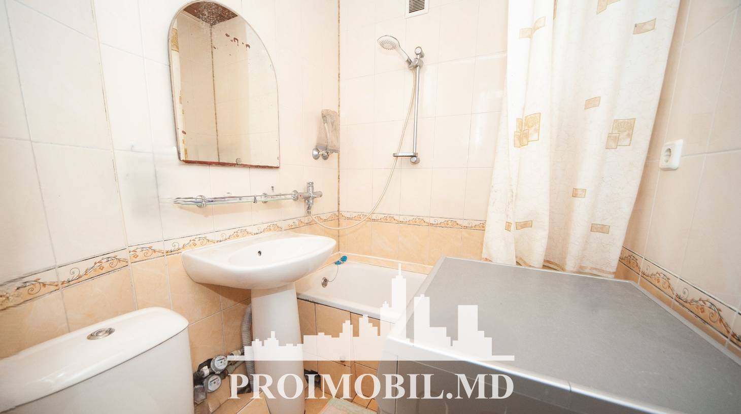 https://images.proimobil.md/F4KvmD8KMwoT7yCF2v9xM94OZV8LDZv3nZ91PqDywD4/watermark:0.75:so:0:30:0.39/resize:fill:1460:816:1/gravity:ce/bG9jYWw6Ly8vZXN0YXRlL2xyLzZhYzc5MmU2LWQyYjYtNDFjMy1iYjRiLTE3NzkzNzM3OTYwNS5qcGVn
