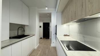 https://images.proimobil.md/F4YsiyQynKaWJ7m8b0hM1c5CgI8-E7u95H56Z2bPa0k/resize:fill:350:198:1/gravity:ce/bG9jYWw6Ly8vZXN0YXRlL2xyLzhjZGYzNWJmLTA0NDYtNGUyYS04NWE0LTE5NDcyZWEyNmI0NS5qcGVn