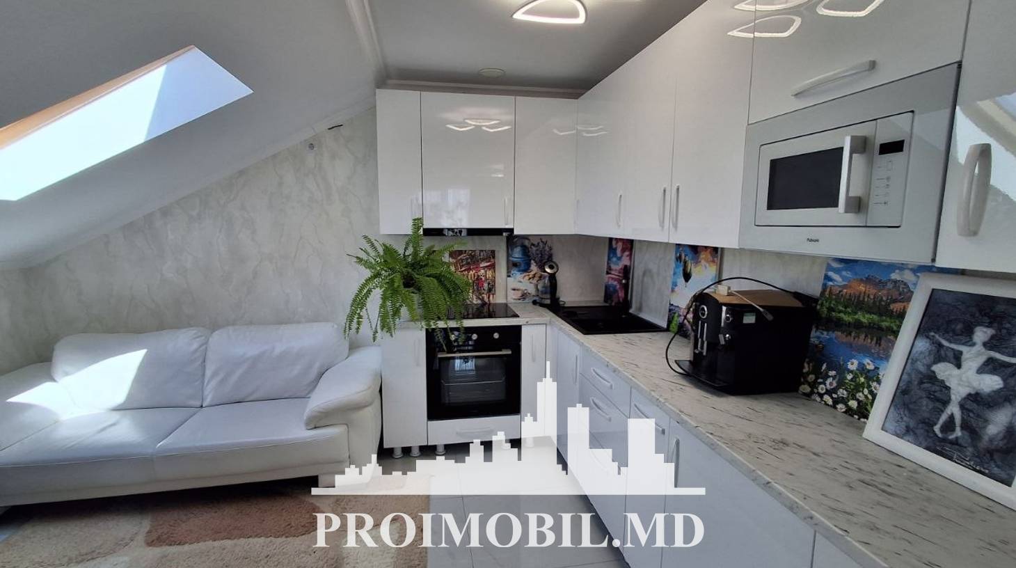 https://images.proimobil.md/F5HkkNGlvXZt0KgctTQ6Oag6YleEOeuYm5SVOmosuTE/watermark:0.75:so:0:30:0.39/resize:fill:1460:816:1/gravity:ce/bG9jYWw6Ly8vZXN0YXRlL2xyL2JlNWZlOWUzLWE0MGQtNGZlOC05ZjY4LWRjODg2NjI3ODQzYi5qcGVn