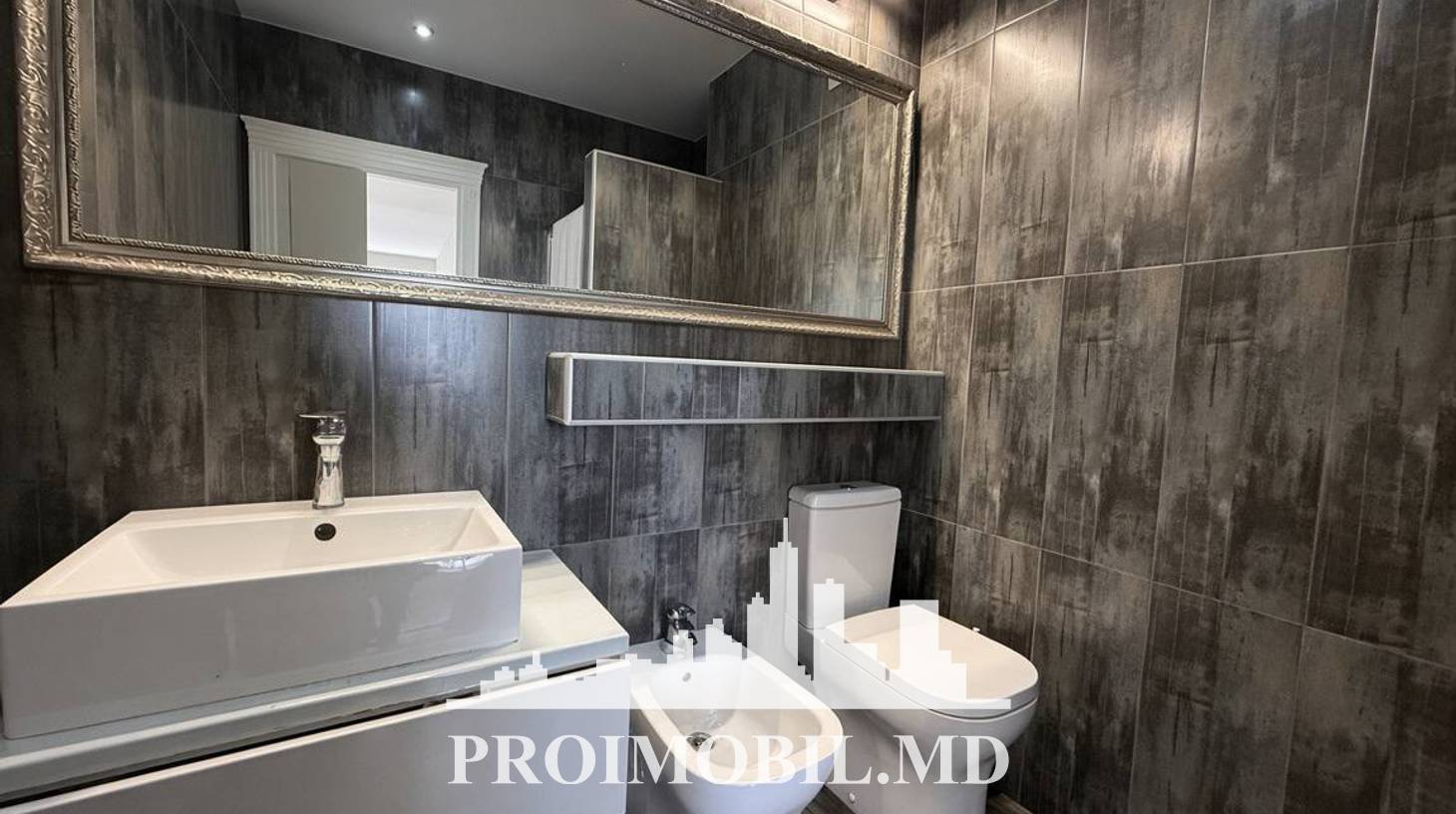 https://images.proimobil.md/F6KxVrx1M8JMBlppzqQ2cmEn3tAxRS3_u3tGvhWYfRo/watermark:0.75:so:0:30:0.39/resize:fill:1460:816:1/gravity:ce/bG9jYWw6Ly8vZXN0YXRlL2xyLzU3MzJhNjBlLWEyMmQtNDJlYi04OGYyLWQwOWRkNGE2YmJmNi5qcGVn