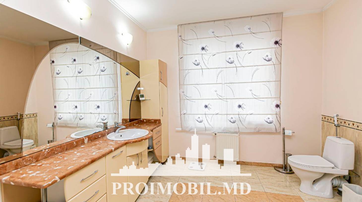 https://images.proimobil.md/FAQoFe8-52_MWzJtIO27dYgTU29KMePXKvL9Dvw2G2M/watermark:0.75:so:0:30:0.39/resize:fill:1460:816:1/gravity:ce/bG9jYWw6Ly8vZXN0YXRlL2xyLzI2OWM0MTBiLTExZjMtNGU4Ny05YWI0LTg2OGM5ZjE5ZGY1MS5qcGVn