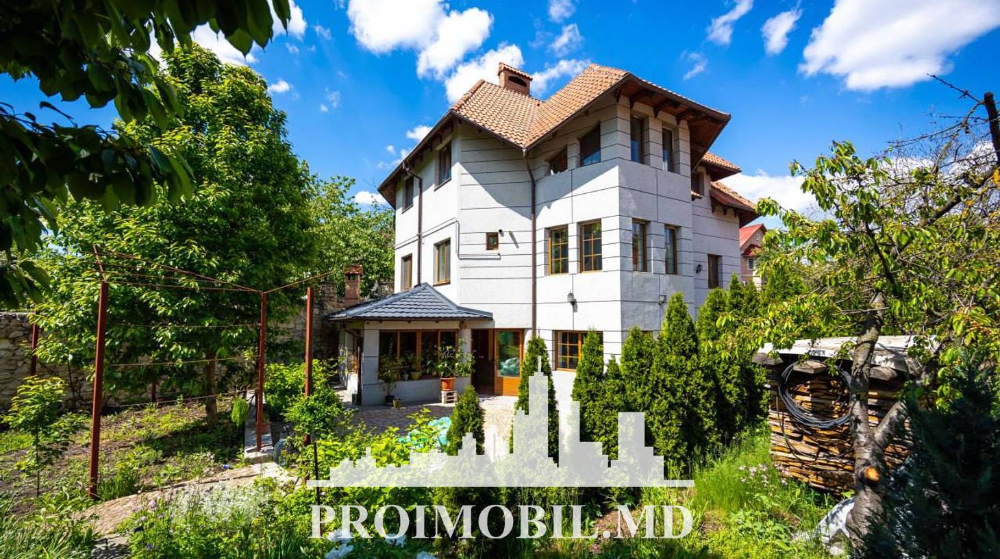https://images.proimobil.md/FApFVuMV2j_RaMfYAq_dPQZaO4V4iKlD6kDcLC3WY6Q/watermark:0.75:so:0:30:0.39/resize:fill:1460:816:1/gravity:ce/bG9jYWw6Ly8vZXN0YXRlL2xyL2I2ODY1NjJmLWI4NjgtNDFhMC05ZmI1LTExM2Q2ZjhlZWE4MC5qcGVn