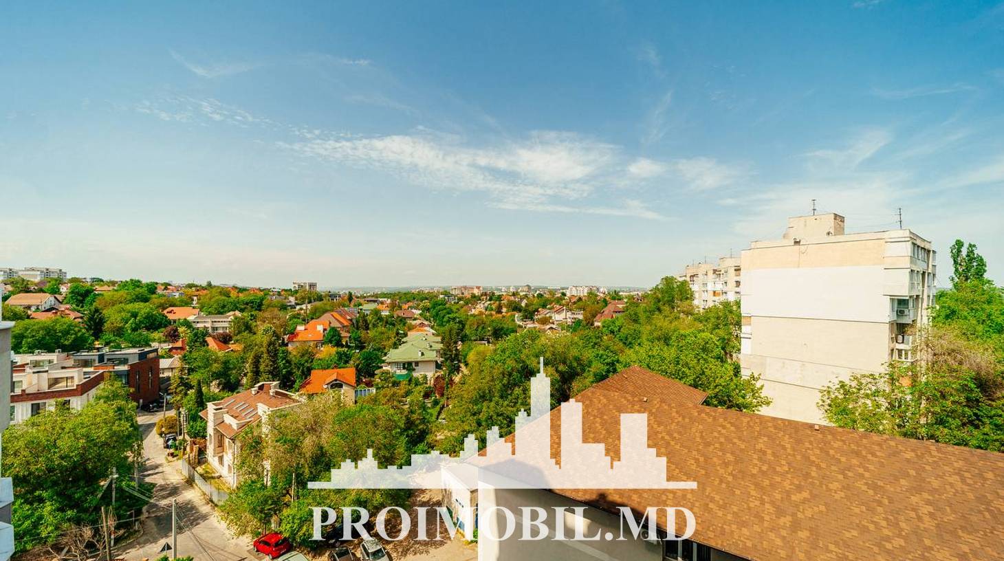 https://images.proimobil.md/FI1nDfQbrIo3-8CYRh1iFxXOnNAVafbiN81VVJ8xY2Y/watermark:0.75:so:0:30:0.39/resize:fill:1460:816:1/gravity:ce/bG9jYWw6Ly8vZXN0YXRlL2xyLzJlOGQ4ZDBlLWVlNDMtNGRjNS1iMWI1LTNjN2U1N2RmYTc1ZC5qcGVn