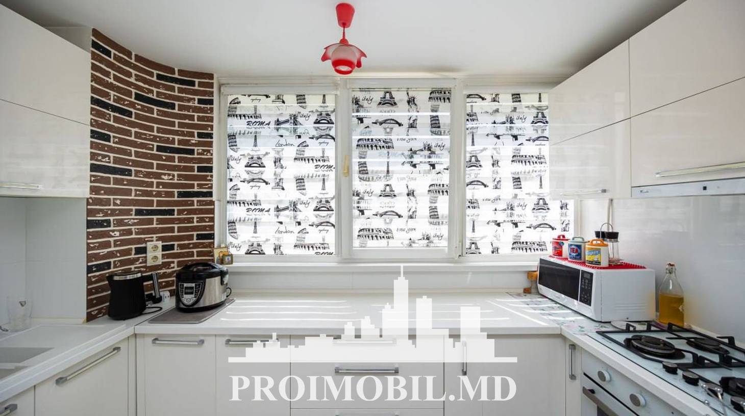 https://images.proimobil.md/FIN1Y1-LRuzFwocdyIuRKxLblV2V4kkOOynQ6-ctNuQ/watermark:0.75:so:0:30:0.39/resize:fill:1460:816:1/gravity:ce/bG9jYWw6Ly8vZXN0YXRlL2xyLzNkMWRlZjIyLWYwNWQtNDNiOC1hOWM0LWIxZjE1Nzk2MDFmYy5qcGVn