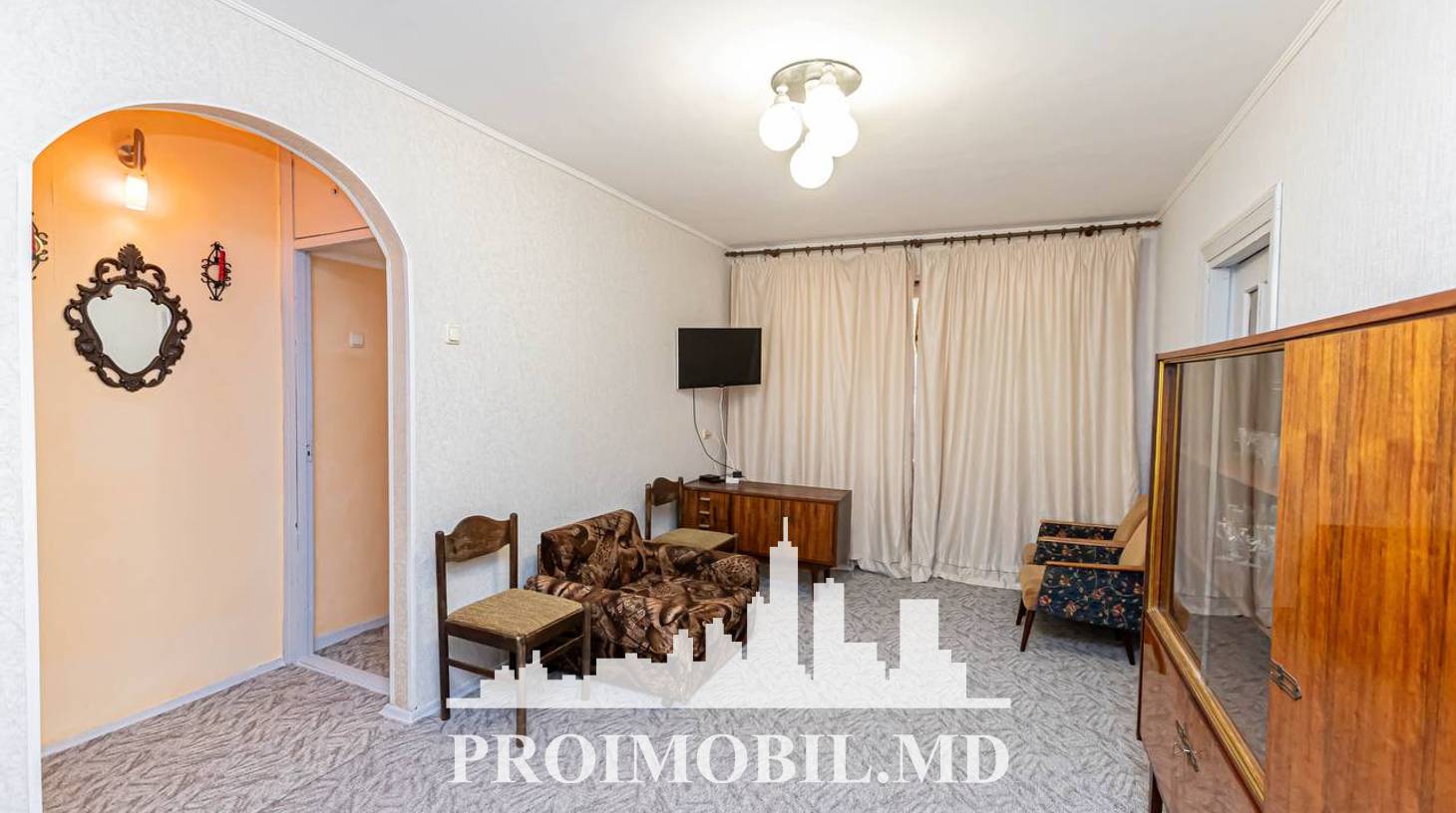 https://images.proimobil.md/FIStBOJXTJ4boVQTNz54aXAEr4v03wxo5h0rsrMnprc/watermark:0.75:so:0:30:0.39/resize:fill:1460:816:1/gravity:ce/bG9jYWw6Ly8vZXN0YXRlL2xyLzVkYjBjYjM1LTNjM2UtNGYyNS05NTZhLWRkMzI4OTRlYjg5MC5qcGVn
