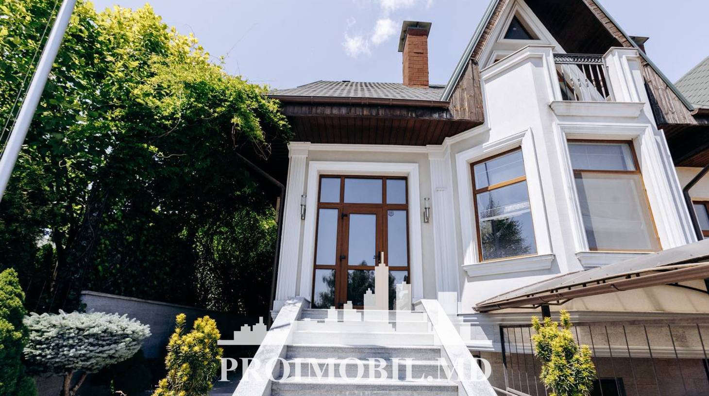 https://images.proimobil.md/FIp0aXIJz_7xnt5iV-5h2byE4UdWtJCCe_bq-vru8tM/watermark:0.75:so:0:30:0.39/resize:fill:1460:816:1/gravity:ce/bG9jYWw6Ly8vZXN0YXRlL2xyL2U4NWY4ZmUzLTMyYzItNGI4Ny1iMDAxLWZmMmVkNTllOWM0My5qcGVn