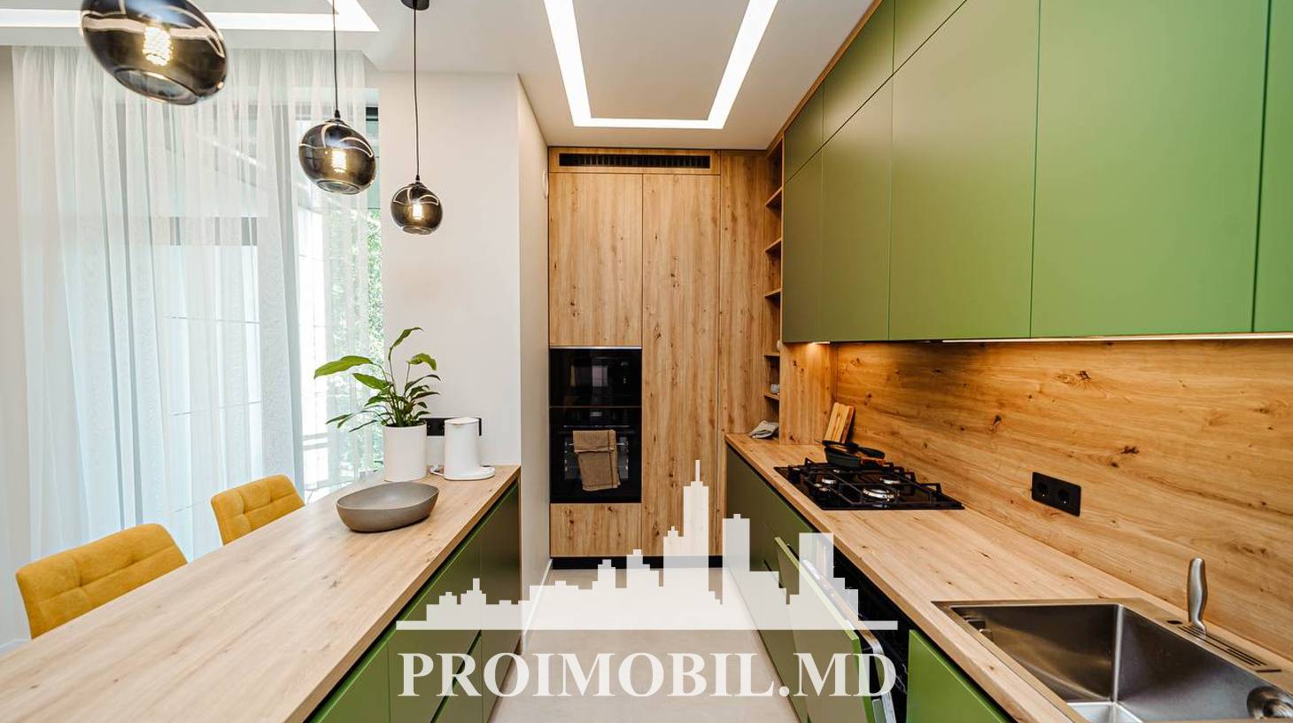 https://images.proimobil.md/FJ2yIekF9AljviOuVngK73MtkqrLJjdg4IHsYXuV7eU/watermark:0.75:so:0:30:0.39/resize:fill:1460:816:1/gravity:ce/bG9jYWw6Ly8vZXN0YXRlL2xyL2E3Mjg4OGQ2LTMxNGUtNDFjMy04YmVjLWQ2YmI1YWQxMWJjZi5qcGVn