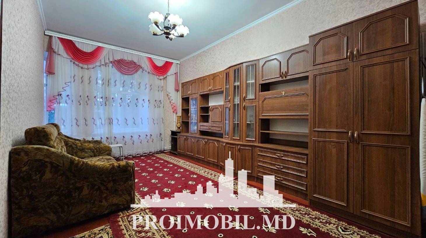 https://images.proimobil.md/FJcOx9KK9ghPILx0vD7gglC1HwhRQqXosCstVh1xvh0/watermark:0.75:so:0:30:0.39/resize:fill:1460:816:1/gravity:ce/bG9jYWw6Ly8vZXN0YXRlL2xyL2M0NTFjY2U5LTI0OWItNGJhZS04NTI2LTQzMzY3NGI2NTIyMi5qcGVn