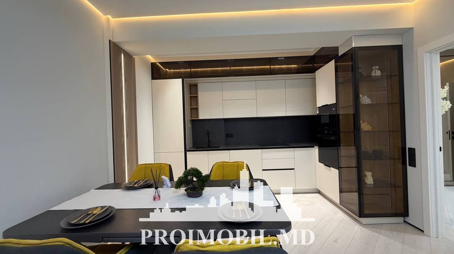 https://images.proimobil.md/FN36ehGRkvrsSHQAQbEYP5KyBnKd3qPx2QL4f59h9vI/watermark:0.75:so:0:30:0.39/resize:fill:1460:816:1/gravity:ce/bG9jYWw6Ly8vZXN0YXRlL2xyL2M5M2M2NWU3LWI4NzItNGQ0MS1hZjkwLWEyYzA2ZGUzZTkxNy5qcGVn