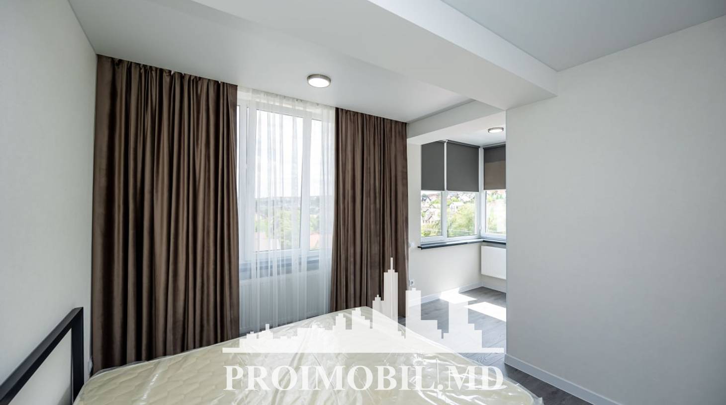 https://images.proimobil.md/FNkrT31CpYbToLLTCJOFPrUZ2XE1l5doyLX6Sf4vN2w/watermark:0.75:so:0:30:0.39/resize:fill:1460:816:1/gravity:ce/bG9jYWw6Ly8vZXN0YXRlL2xyL2Y0M2EwYzBmLTA0YjYtNDM4Yi05MjM4LTFiZDAyMmJjZGM3MS5qcGVn