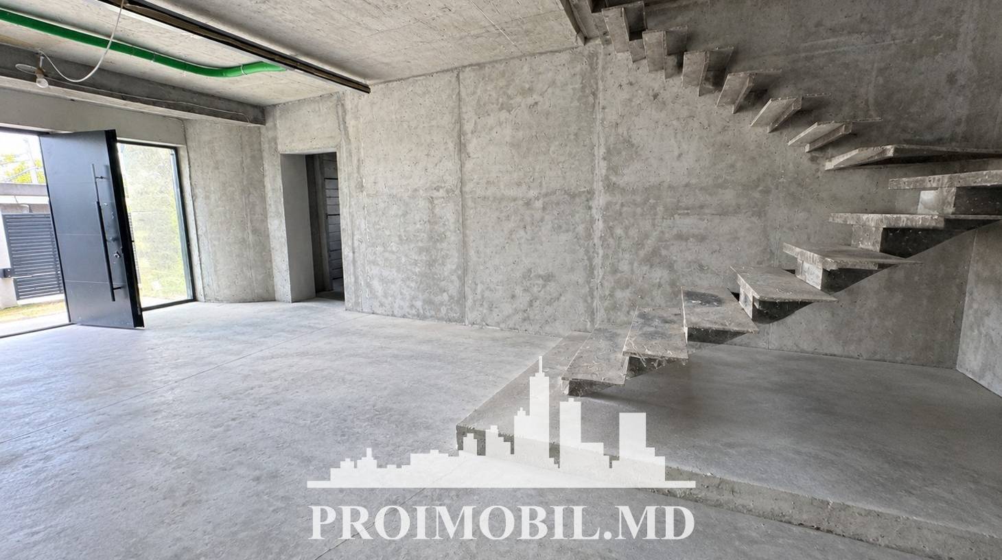 https://images.proimobil.md/FOq1VrlPFciV0ivI-44b3l11bEfy7usEg9neTC73HRo/watermark:0.75:so:0:30:0.39/resize:fill:1460:816:1/gravity:ce/bG9jYWw6Ly8vZXN0YXRlL2xyLzZkMzg2NjdjLTBkZTgtNDYzZS1iZjMwLWU0NGIzZmFmNzA3MC5qcGVn