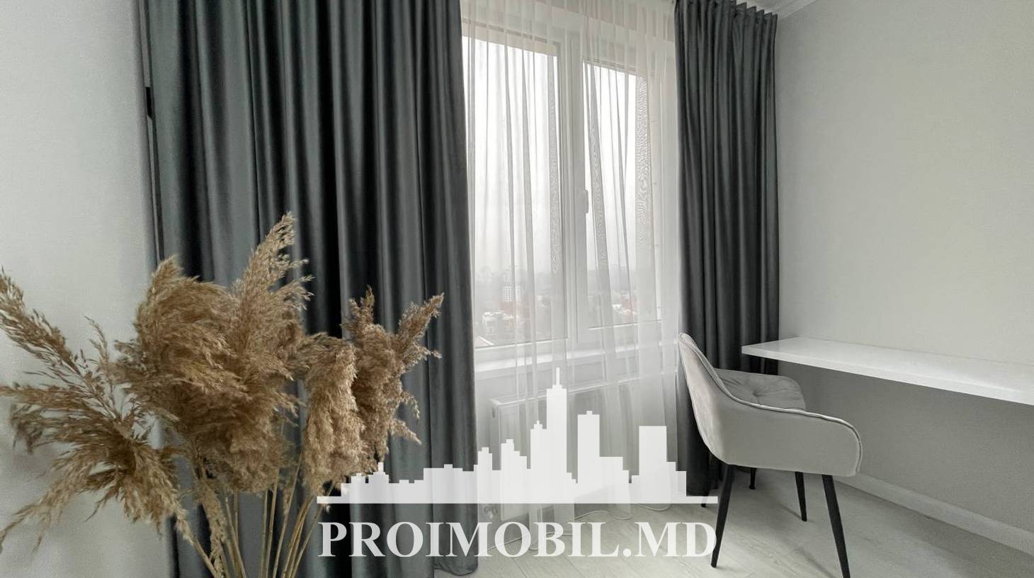 https://images.proimobil.md/FPpM1Dyq5U4Q-l9FKIjK-_sNJ1t-Rl-pAT-osBK5Ess/watermark:0.75:so:0:30:0.39/resize:fill:1460:816:1/gravity:ce/bG9jYWw6Ly8vZXN0YXRlL2xyLzZiNzczMWZiLTJhN2EtNGRiMS1iZjNlLTIxMTE2M2VmMjRjNy5qcGVn