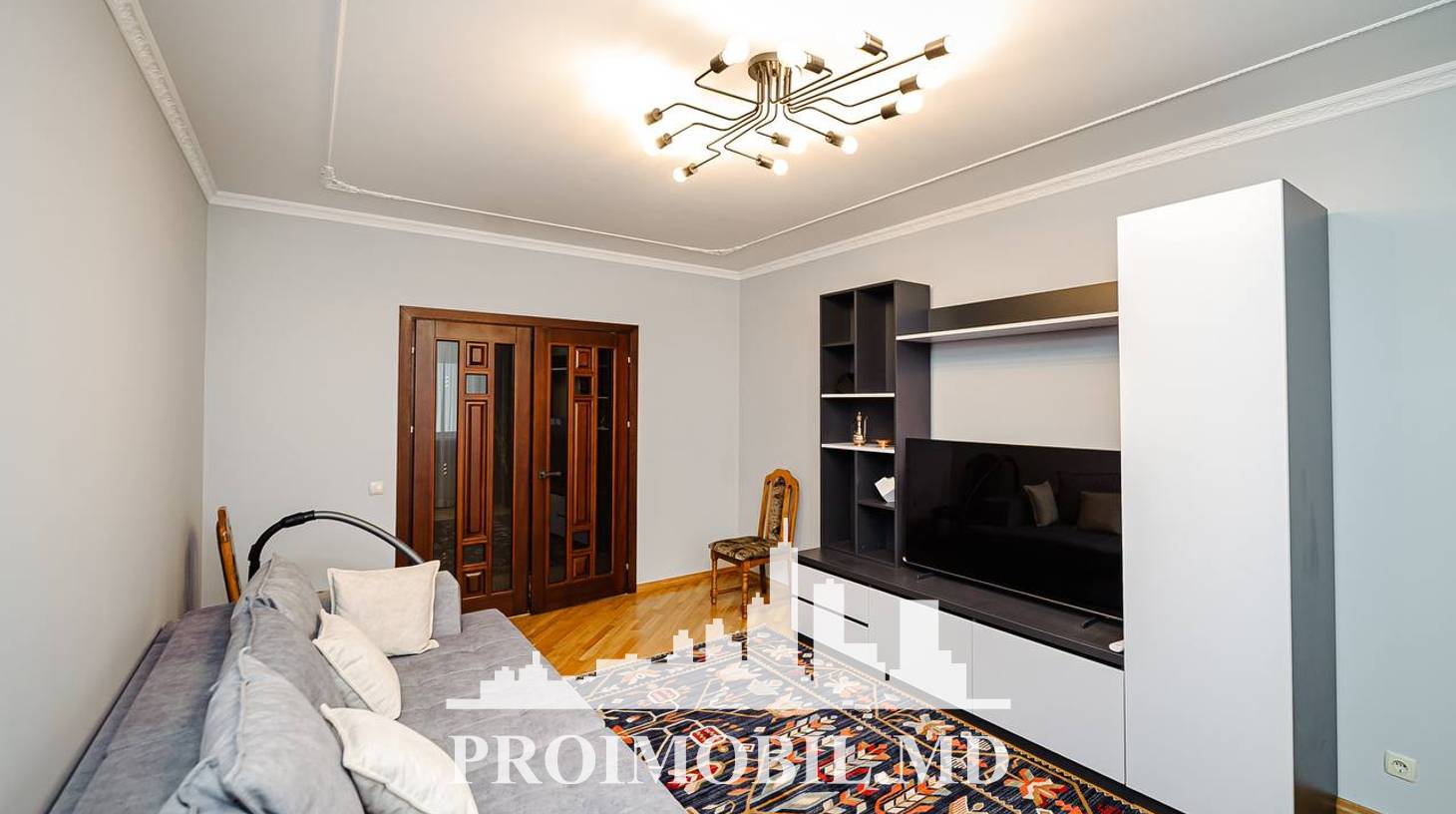 https://images.proimobil.md/FQ7qyTkqs5QlMgh45DQ0YZiBv-gsakU8keV4Gjt92IY/watermark:0.75:so:0:30:0.39/resize:fill:1460:816:1/gravity:ce/bG9jYWw6Ly8vZXN0YXRlL2xyLzIxYjQ4ZDhiLWZlZTgtNDM5Zi1iOGE5LWU3N2YxNTcxMjc4My5qcGVn