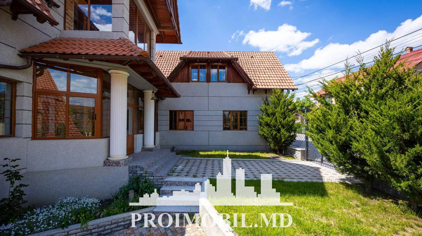 https://images.proimobil.md/FTAZpg0o0CyfJyoth159fuLrVzI8Za9kUMraiRIBWyg/watermark:0.75:so:0:30:0.39/resize:fill:1460:816:1/gravity:ce/bG9jYWw6Ly8vZXN0YXRlL2xyLzQ0NWQzYjk2LTI0N2UtNDMzNS1hOWE3LWFjODMwMzE4MDk2YS5qcGVn