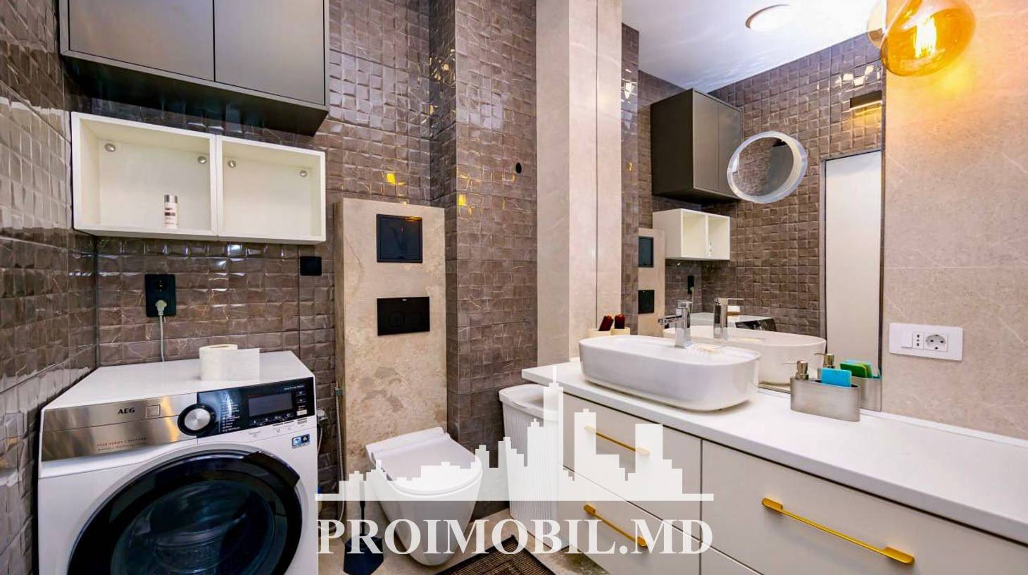 https://images.proimobil.md/FUB4jSR5Lppmmdt1vi5MAffnpTGbo1xlkh3xjZ6wAA0/watermark:0.75:so:0:30:0.39/resize:fill:1460:816:1/gravity:ce/bG9jYWw6Ly8vZXN0YXRlL2xyLzg3MTVjYWI5LTExMzktNGIyZS04ZjcxLWI4NTI3YzhiNTYyNy5qcGVn