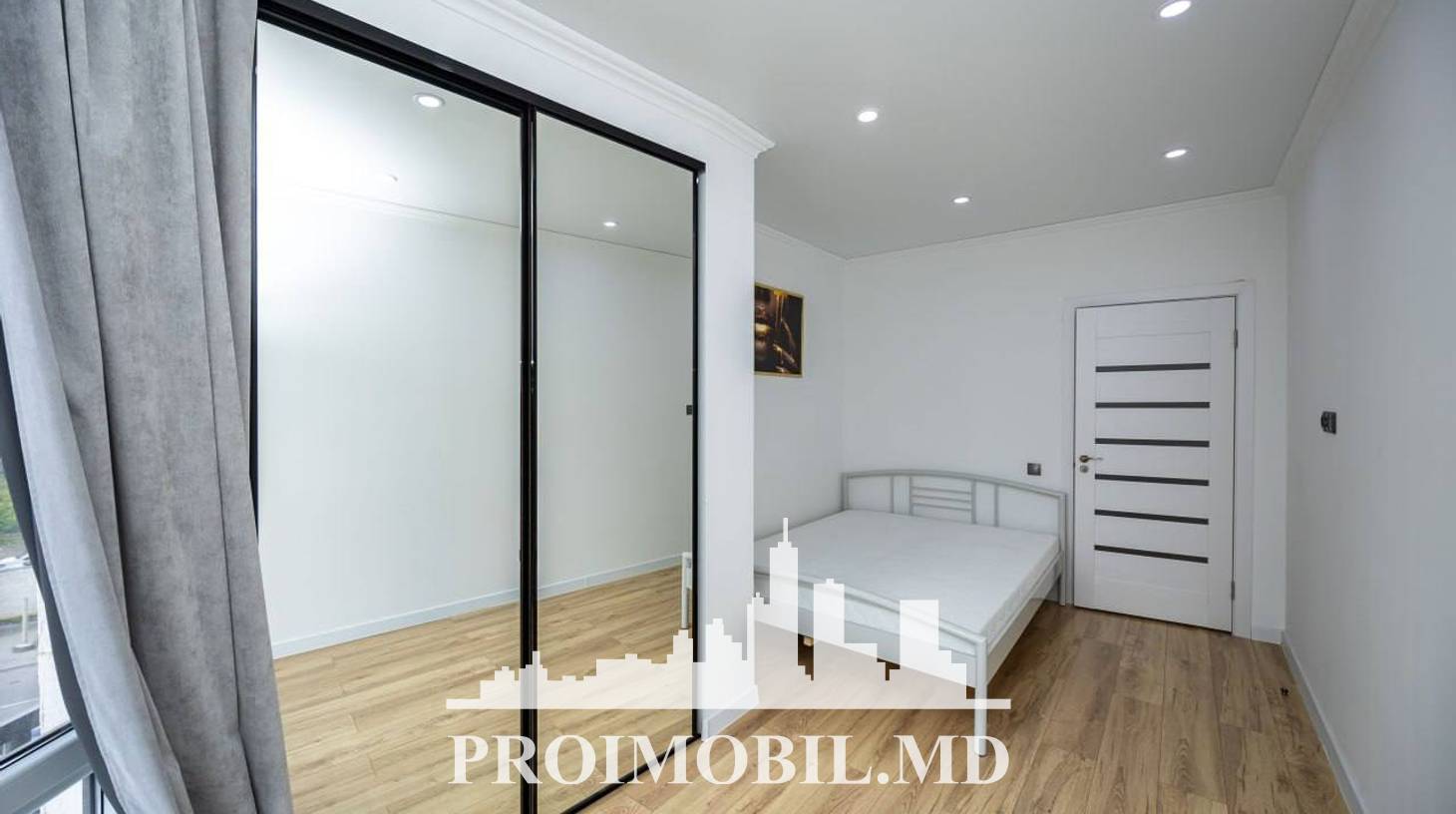https://images.proimobil.md/FUHSsAh6C00J8S0T6pYSRAAJRLQUExUHl6ZOXZa0m_I/watermark:0.75:so:0:30:0.39/resize:fill:1460:816:1/gravity:ce/bG9jYWw6Ly8vZXN0YXRlL2xyLzZkN2JjMzAwLTRjZjAtNGVlNi05YTAyLTU0MmNkYjhmZDQ5ZC5qcGVn