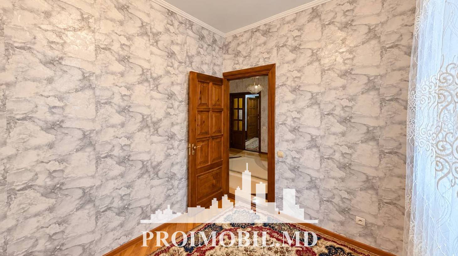 https://images.proimobil.md/FUgndrNBf8HUZr9Q23sXlGTJUl-oLNrRZALO4ClH18g/watermark:0.75:so:0:30:0.39/resize:fill:1460:816:1/gravity:ce/bG9jYWw6Ly8vZXN0YXRlL2xyLzU4YzVmMDNiLTViNGUtNDI2Yi1hODQ1LTY4MjIzOGQyNTlhMy5qcGVn