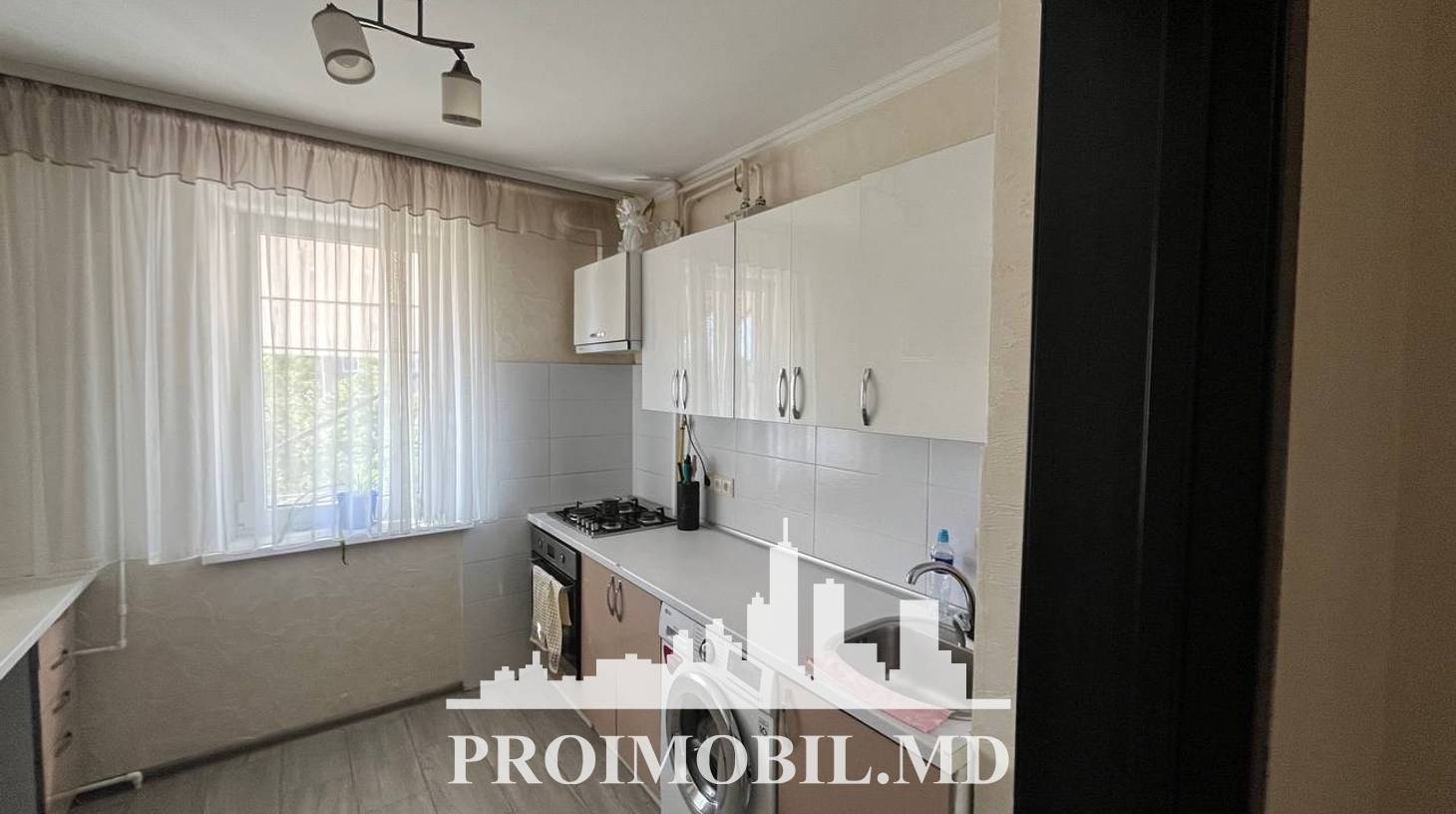 https://images.proimobil.md/FW8Cv1J7npPnzao5FHkfNeFyHMIhoiHdCW9euM9MgLU/watermark:0.75:so:0:30:0.39/resize:fill:1460:816:1/gravity:ce/bG9jYWw6Ly8vZXN0YXRlL2xyLzkwNGZkNWYwLTUyMzctNDY2Yi1hZWU4LWNmZTgxZjZiNGE5Yy5qcGVn