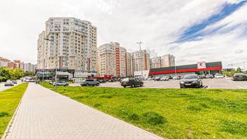 https://images.proimobil.md/FWwbpEh_rg447V6bfqvBnMSlGbxxCsatXXmxVOsyUVI/resize:fill:350:198:1/gravity:ce/bG9jYWw6Ly8vZXN0YXRlL2xyL2U5ZTEwN2M1LTQ3NzQtNGQyOS05YTNhLTZjZDgxYTM3M2Y1YS5qcGVn