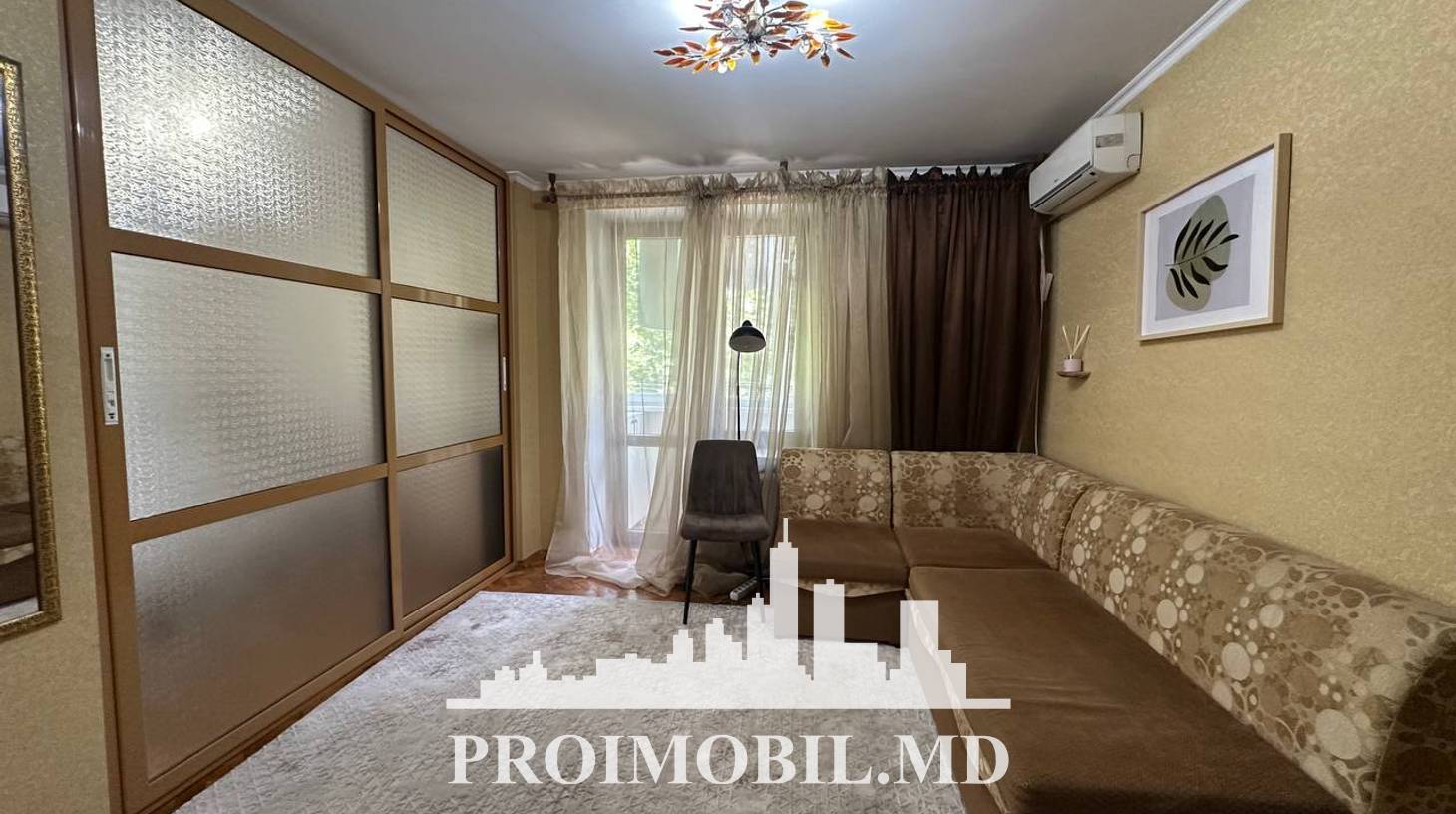 https://images.proimobil.md/FY5E5IJxXTVH4N9TGej-bGYb9SQWaoauWEps1KZEg18/watermark:0.75:so:0:30:0.39/resize:fill:1460:816:1/gravity:ce/bG9jYWw6Ly8vZXN0YXRlL2xyLzYyYzY5MTllLTI4ODctNDgwMy1iMzkwLTcxOTQ1Njc1MDY2MC5qcGVn