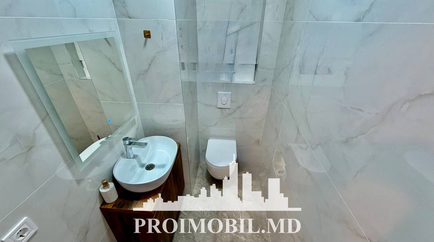 https://images.proimobil.md/FZB1huFcvWyrdJQeq7uu25rsQ-QfxiLnvzY6yi-uu-c/watermark:0.75:so:0:30:0.39/resize:fill:1460:816:1/gravity:ce/bG9jYWw6Ly8vZXN0YXRlL2xyL2UzNDc2ODFmLWY2MjAtNDcwZi1hOTQzLWI3MDk3OGQyZGVmNC5qcGVn