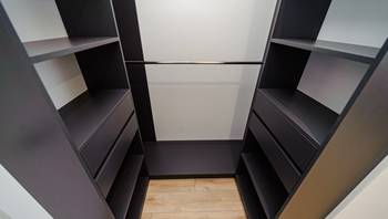 https://images.proimobil.md/FaMExnAxBcrPqjhkaOX9KeRFwgQfve8sV9_1VOR2sz4/resize:fill:350:198:1/gravity:ce/bG9jYWw6Ly8vZXN0YXRlL2xyL2RmNTk3OWE3LWQ3YTYtNDU0My05OTBmLTk3MDNlMDMyNjQxYS5qcGVn