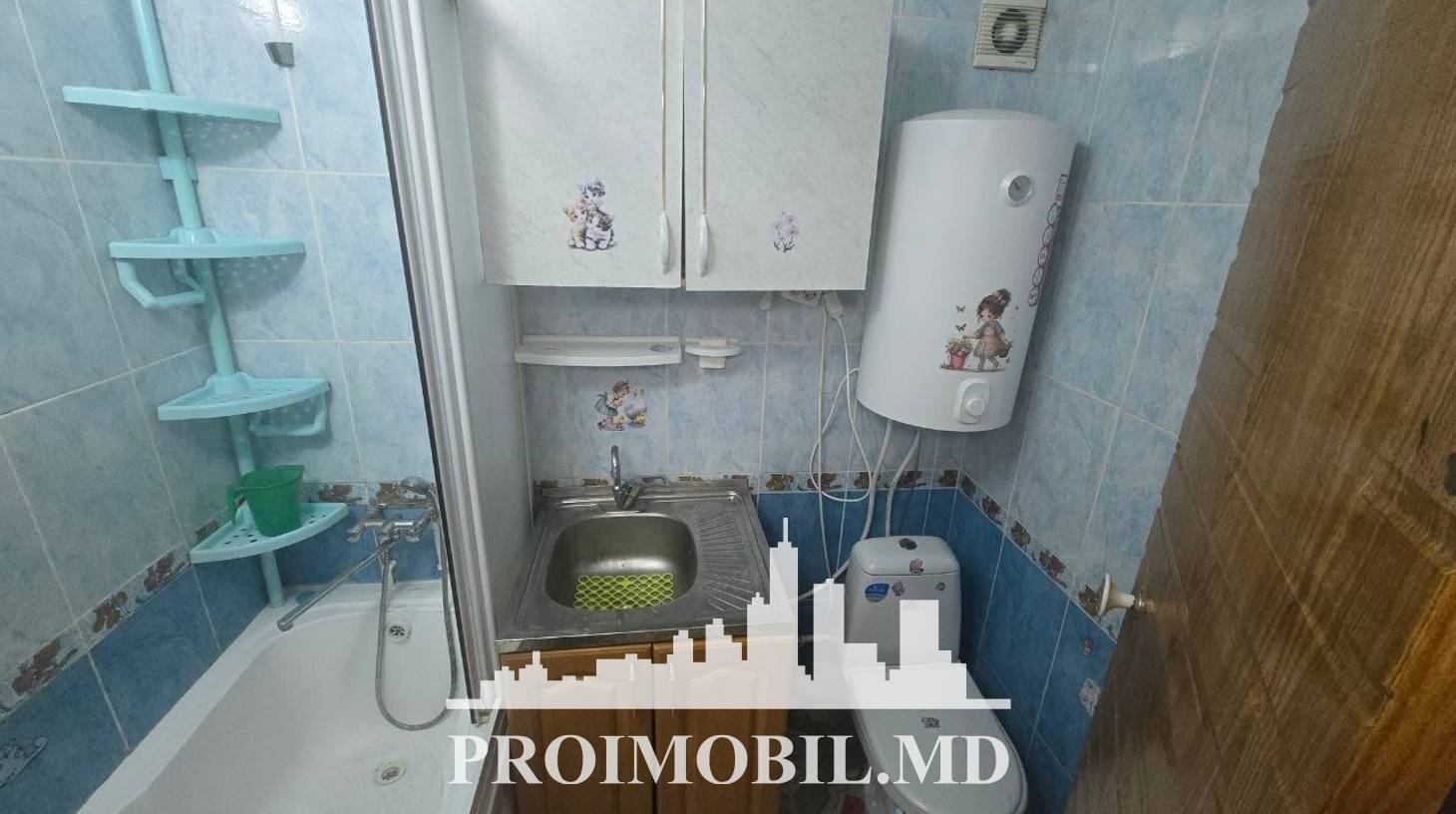 https://images.proimobil.md/FbXJvWKf_dlmD37eJu74r9EV-TPxDzDa7mgptqTifos/watermark:0.75:so:0:30:0.39/resize:fill:1460:816:1/gravity:ce/bG9jYWw6Ly8vZXN0YXRlL2xyLzZlNDE2MzA4LWE4ZmEtNGNiNi1iM2VmLTI5OWZmNWFiNGQ2MC5qcGVn