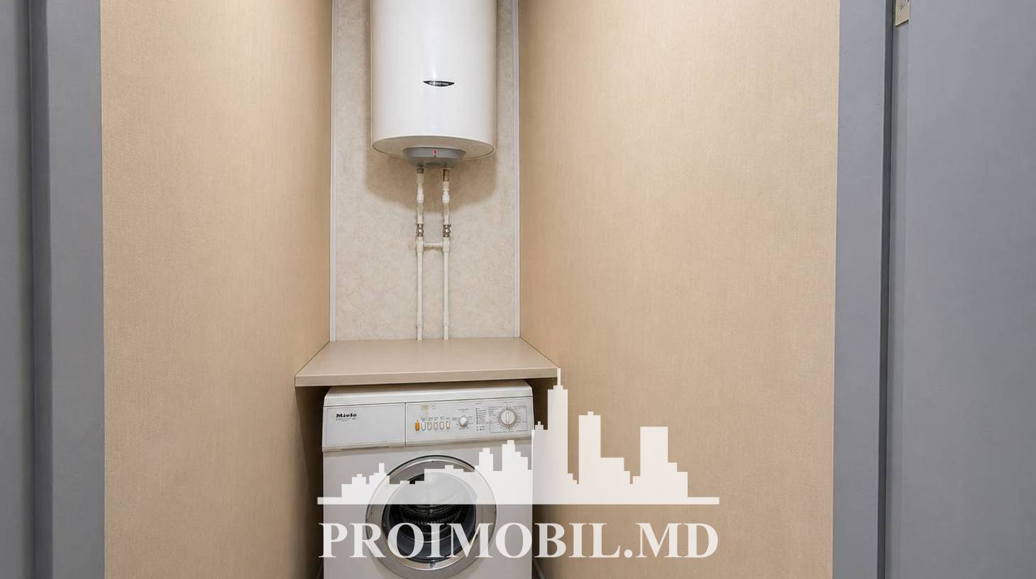 https://images.proimobil.md/Fc5HVNHE5JHJZHmObO7Barq2m_EBLoU95FKc9OtDyOE/watermark:0.75:so:0:30:0.39/resize:fill:1460:816:1/gravity:ce/bG9jYWw6Ly8vZXN0YXRlL2xyLzc2NTQ4MTgxLWZmZjgtNDBmNS1iZDg3LWE1YTYxODQzY2FlZi5qcGVn