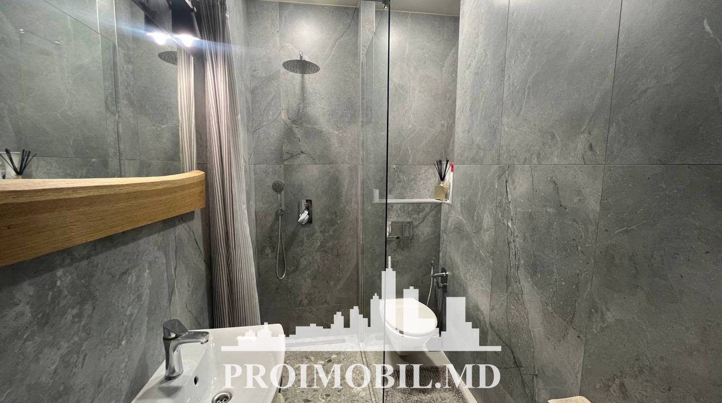 https://images.proimobil.md/Fkyq4IYtAHAh2rSPa1zI7C6H-uLE6panF27X3hNM5Xw/watermark:0.75:so:0:30:0.39/resize:fill:1460:816:1/gravity:ce/bG9jYWw6Ly8vZXN0YXRlL2xyLzM1MzlhYzVmLTJiYWItNDU0Ny04YjJlLTAxOWNhZTI5MzczYS5qcGVn