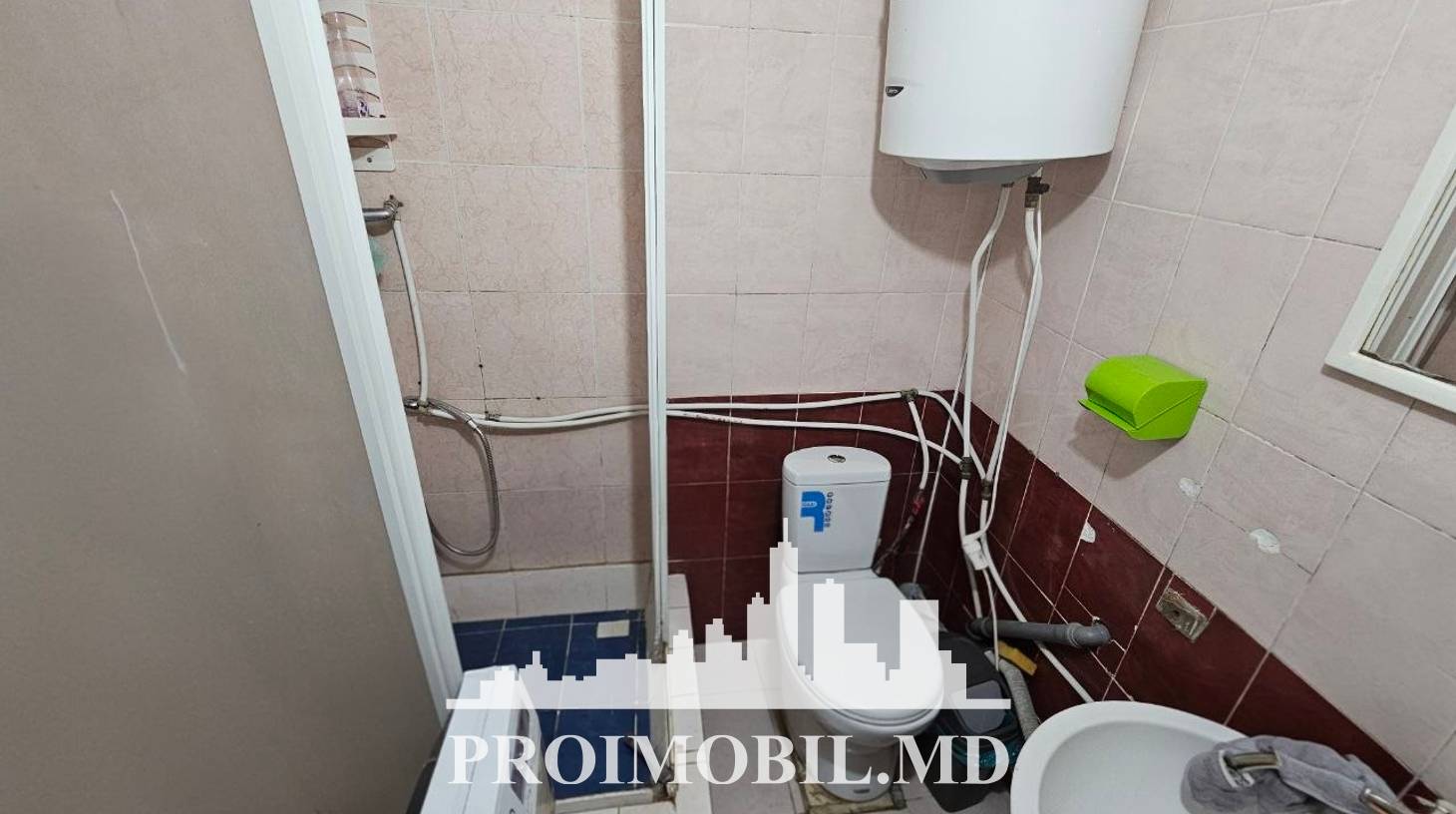 https://images.proimobil.md/FmxMJxJk-YA6SVipa7DoNuedr7nTzmPrGt4Jtf-NTew/watermark:0.75:so:0:30:0.39/resize:fill:1460:816:1/gravity:ce/bG9jYWw6Ly8vZXN0YXRlL2xyL2Q3MmQwZDJlLTA2Y2QtNDI0MS1iMGI5LTEzNTZhNGQyYzQ3NC5qcGVn