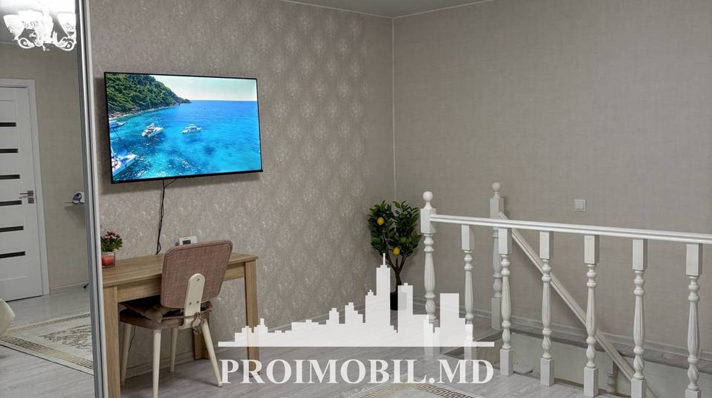 https://images.proimobil.md/FpVPoYazymnpeXXacmBwbogSkiVcJ5RZrAXYpU2RJAE/watermark:0.75:so:0:30:0.39/resize:fill:1460:816:1/gravity:ce/bG9jYWw6Ly8vZXN0YXRlL2xyL2RmMDY4OGI3LTE4OTAtNGQzYS1iM2FmLTUwOTNlNjNiYjBlNi5qcGVn