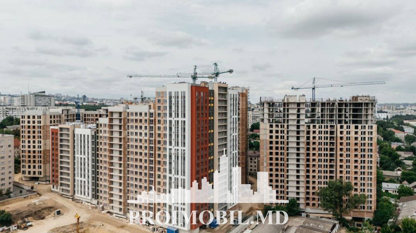 https://images.proimobil.md/Fqc4HZgRD1CNQOvhYZHqopgLxo_819JqnjKshEvrF3Q/watermark:0.75:so:0:30:0.39/resize:fill:1460:816:1/gravity:ce/bG9jYWw6Ly8vZXN0YXRlL2xyLzFjMWJhNmFiLTEwOWEtNDUxMi1iN2IyLTE5YTIxMjE0N2Y1ZS5qcGVn