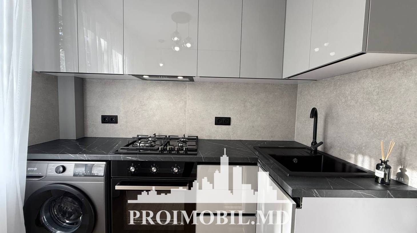 https://images.proimobil.md/Fu1uevm3sP8lY7WygiP9P0MbFz0jwUYbjUxgSfJxku8/watermark:0.75:so:0:30:0.39/resize:fill:1460:816:1/gravity:ce/bG9jYWw6Ly8vZXN0YXRlL2xyL2QwODc4M2EwLTRkNjEtNDdhNS1iZTMwLTc2MTIwNmM0NGIxNS5qcGVn