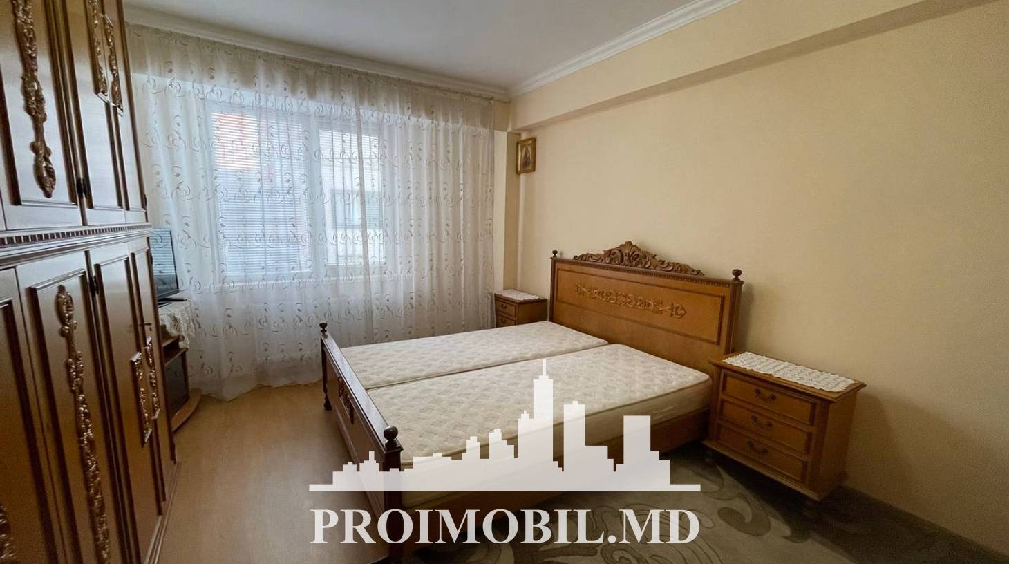 https://images.proimobil.md/FxwLvAO8UsErh_ghyG0l5r_XAlw9IJ5Hxm3j00uphIM/watermark:0.75:so:0:30:0.39/resize:fill:1460:816:1/gravity:ce/bG9jYWw6Ly8vZXN0YXRlL2xyLzdkNjk3NGE5LTI0ODgtNGE4ZS05MTI5LTk0NWFkZGJiZWZlZi5qcGVn