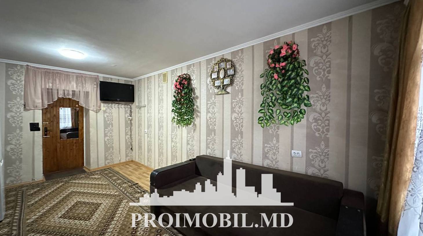 https://images.proimobil.md/Fyncg7iDsMV4p_A_QXg8JHBuDFMl2yMoZAp35KrNYpM/watermark:0.75:so:0:30:0.39/resize:fill:1460:816:1/gravity:ce/bG9jYWw6Ly8vZXN0YXRlL2xyL2NjNmRhNTAxLWJjZjktNDY3Yy04OTE1LWFlM2IzZGZmNmNlMi5qcGVn