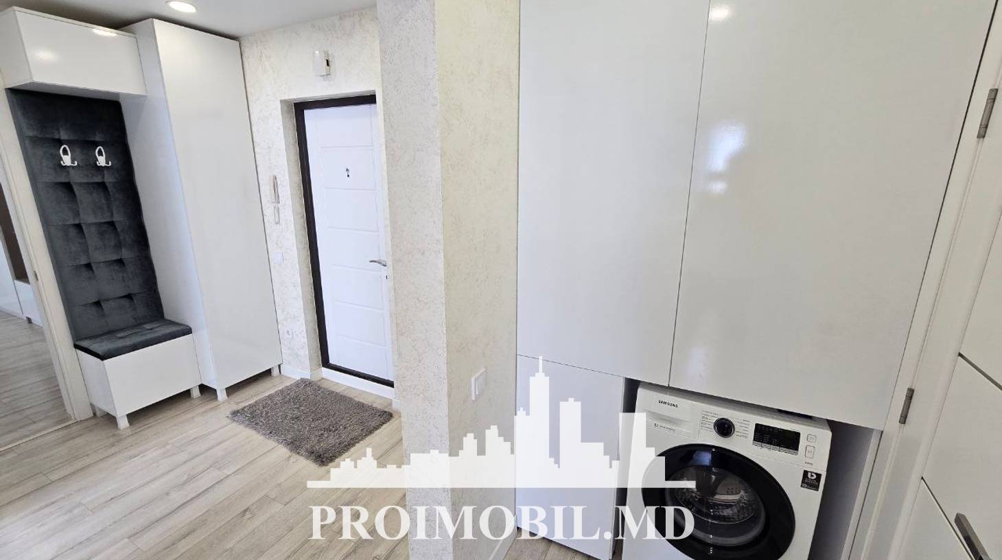 https://images.proimobil.md/FzDrcoofx2bNdRpQjsXcfg2Z02P2NFjaPjLbOW92O2M/watermark:0.75:so:0:30:0.39/resize:fill:1460:816:1/gravity:ce/bG9jYWw6Ly8vZXN0YXRlL2xyL2M4MjQyYWRkLWY1OGEtNGYyNS05OTU3LTQ0NjFlNzg1NWY2OC5qcGVn